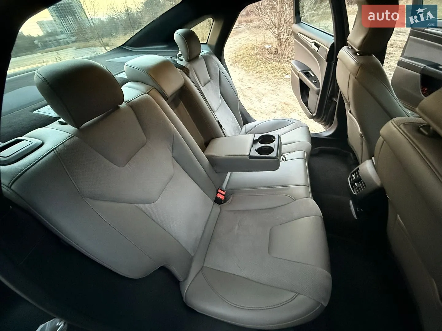 2016 Ford Fusion - мініатюра 18
