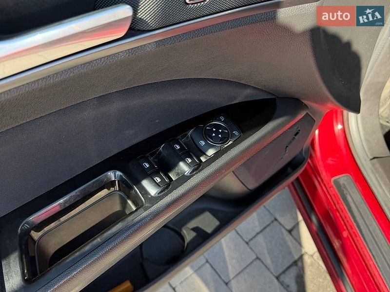 Седан Ford Fusion 2015 в Львові