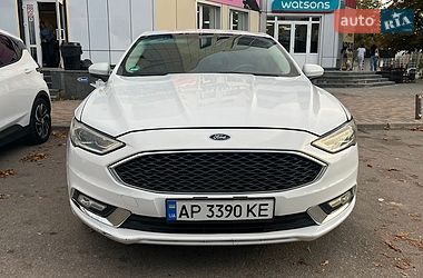 Седан Ford Fusion 2017 в Смілі
