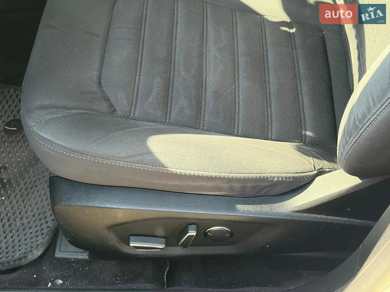 2017 Ford Fusion - мініатюра 18