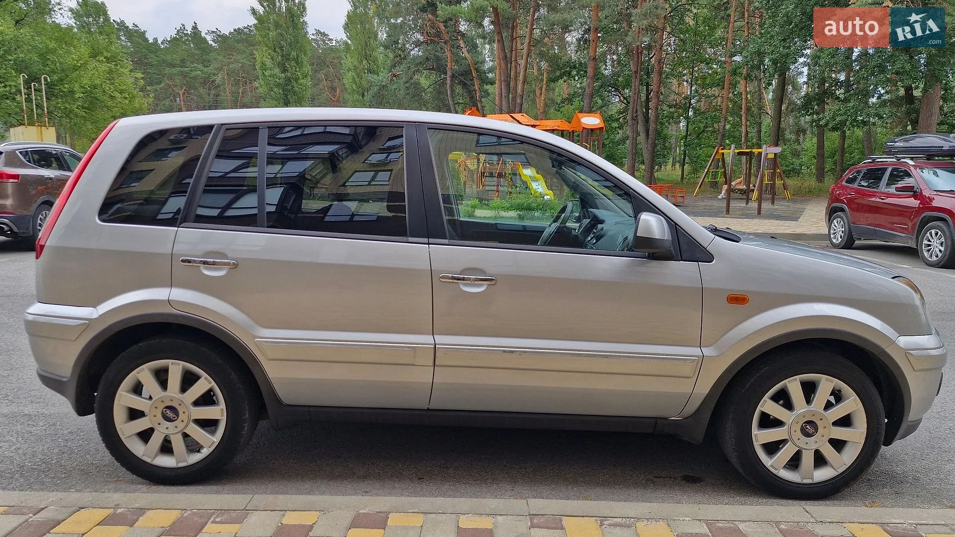 2011 Ford Fusion - мініатюра 11