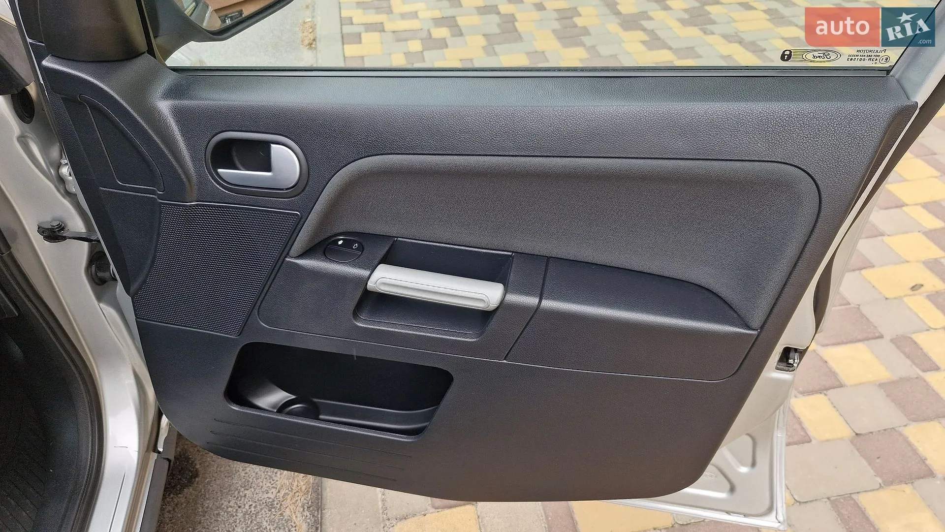 2011 Ford Fusion - мініатюра 25