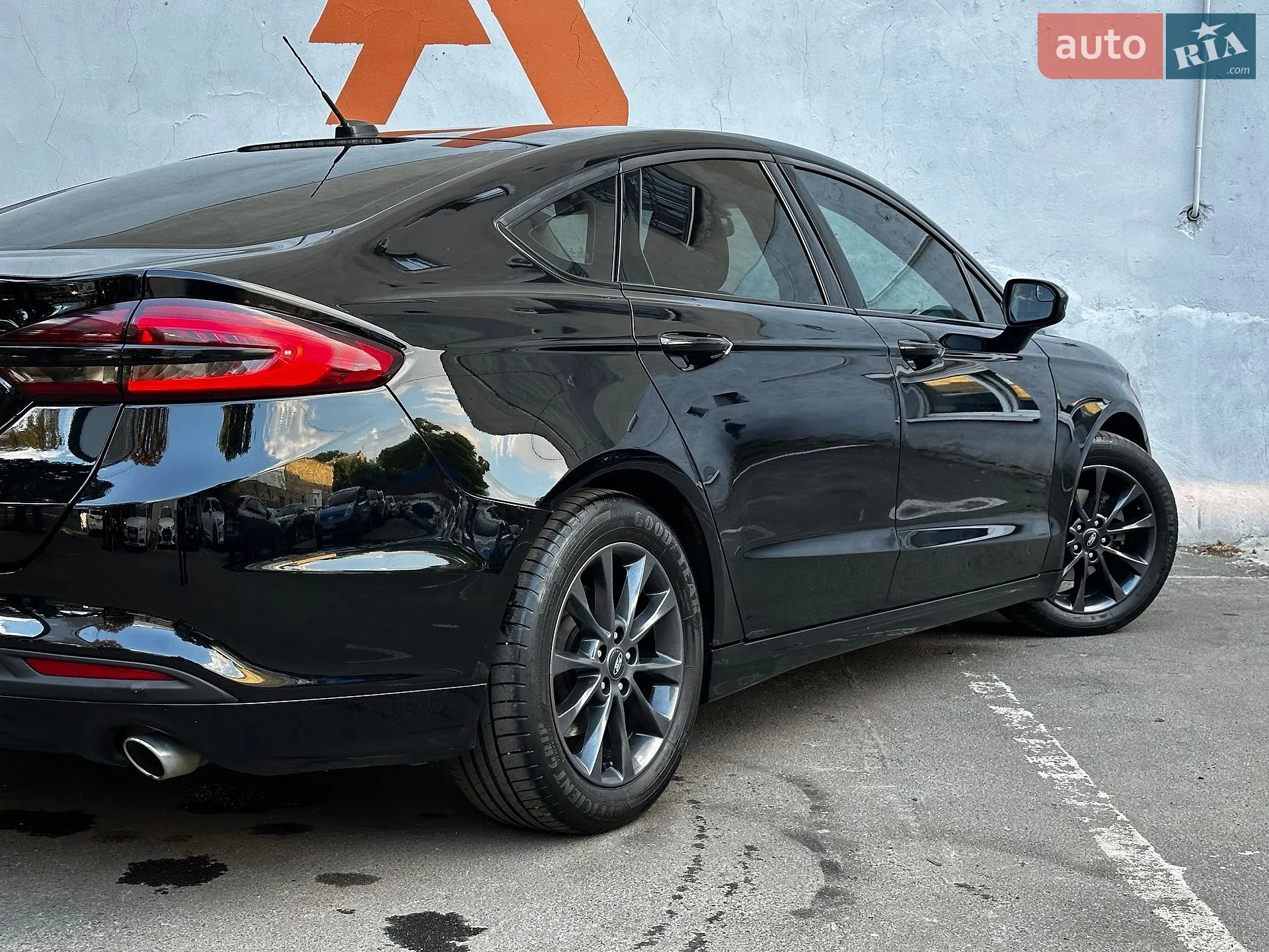 2016 Ford Fusion - мініатюра 23