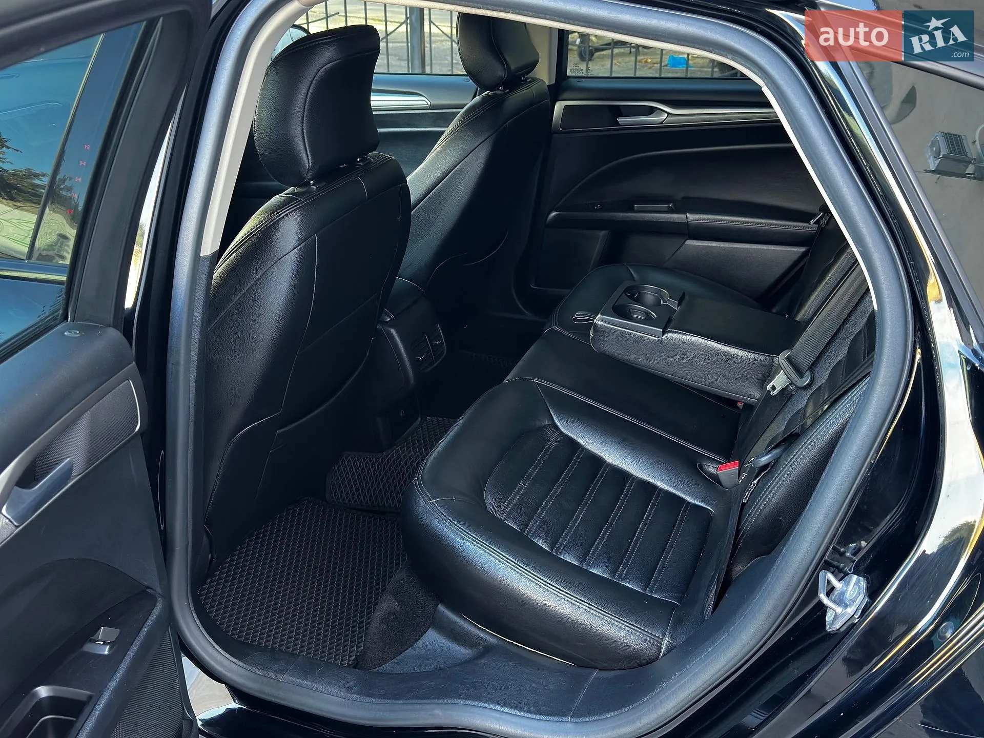 2016 Ford Fusion - мініатюра 30