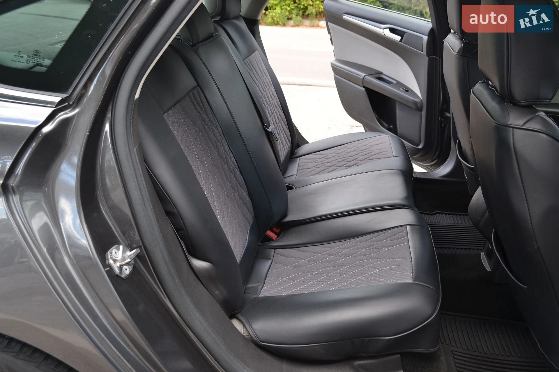 2015 Ford Fusion - мініатюра 38