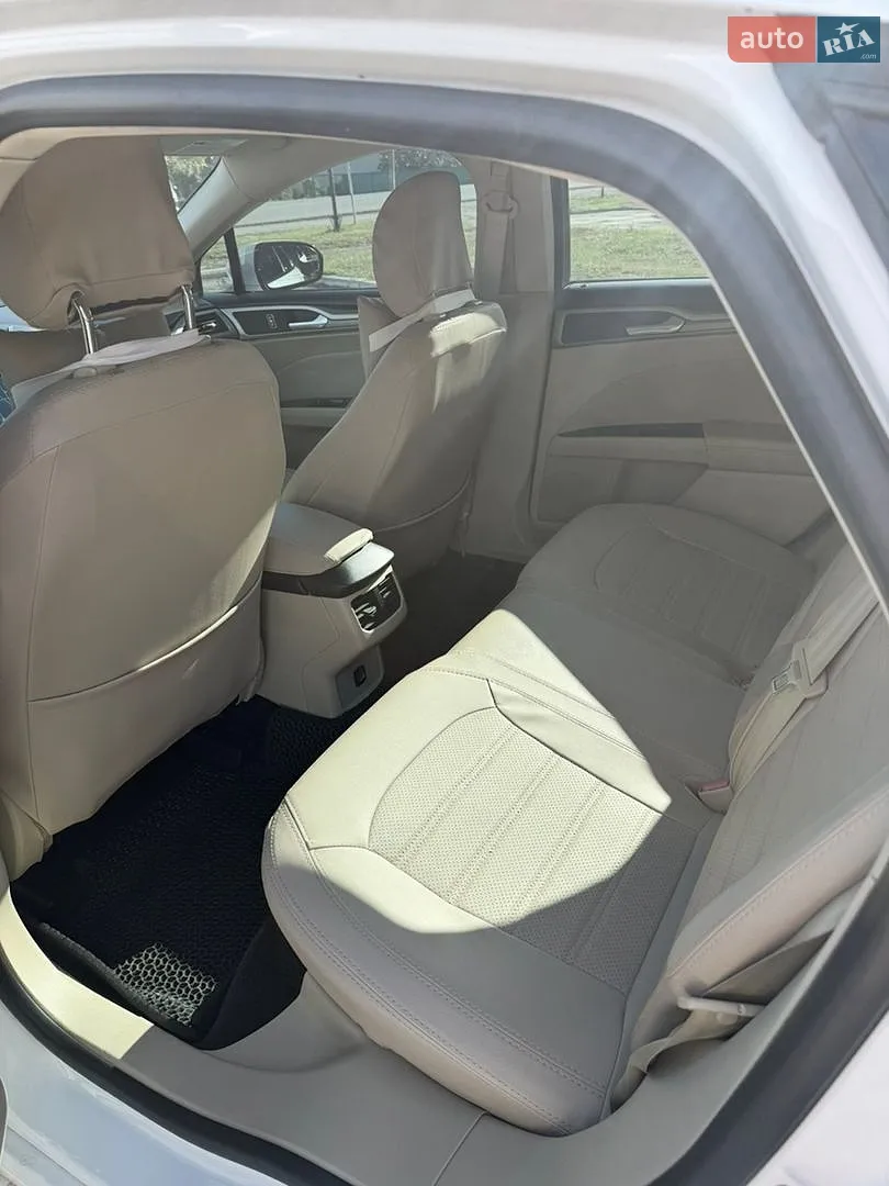 2013 Ford Fusion - мініатюра 12