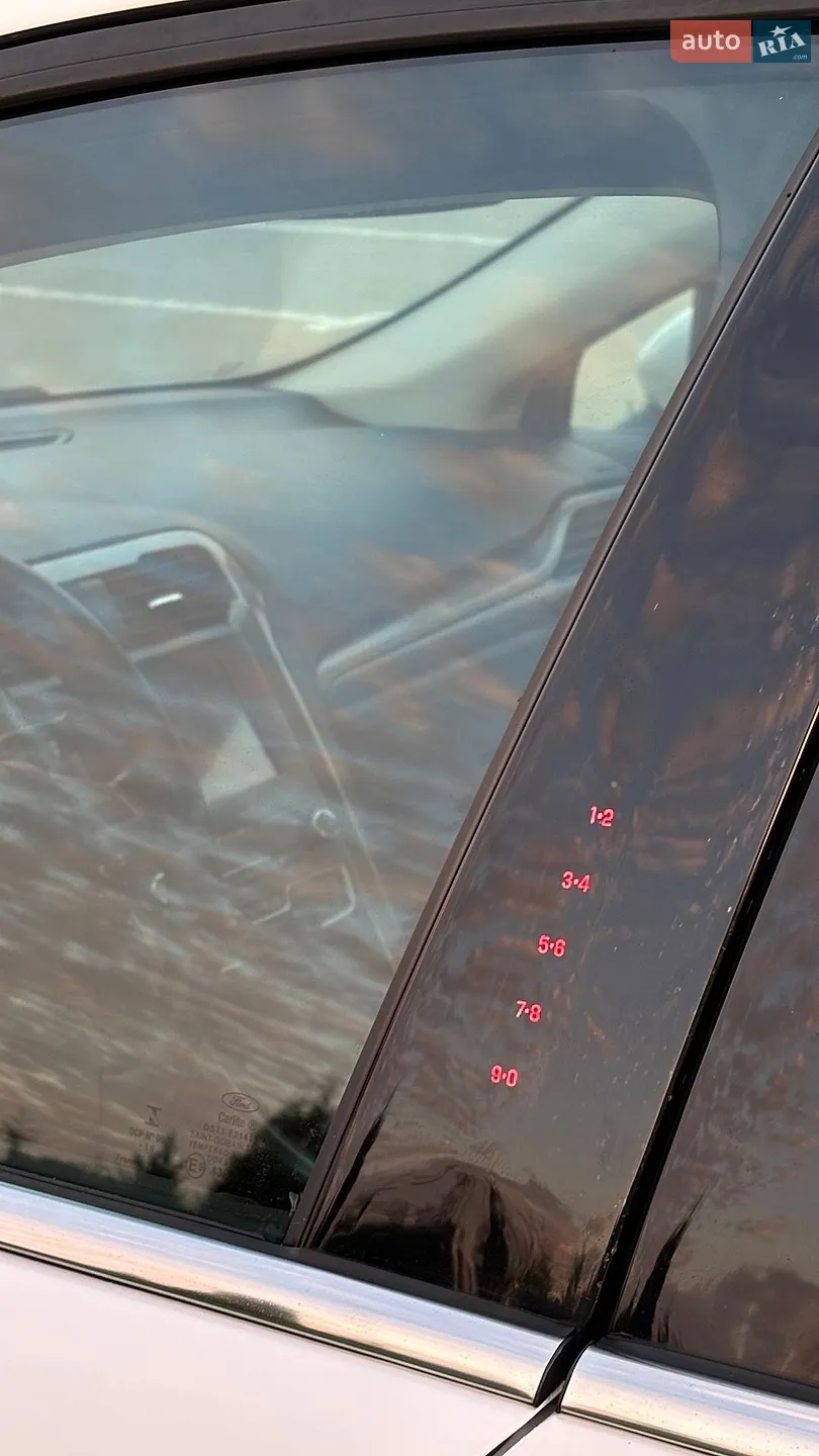 2019 Ford Fusion - мініатюра 12