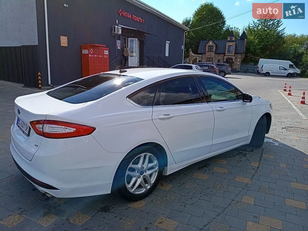 2016 Ford Fusion - мініатюра 5