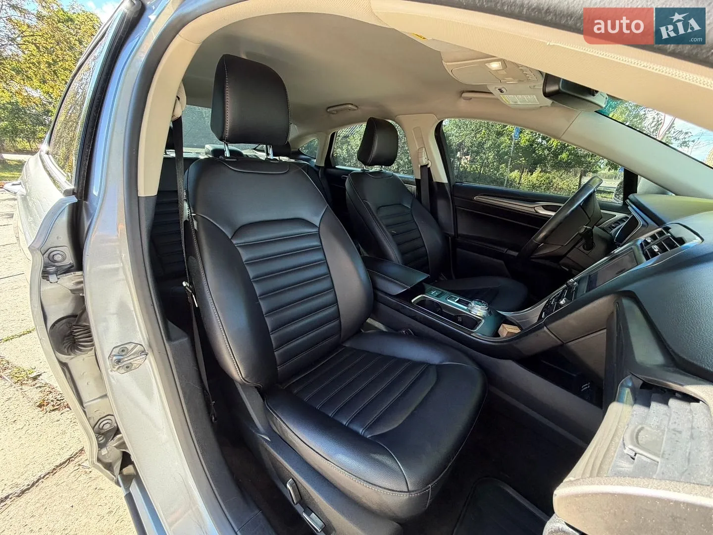 2020 Ford Fusion - мініатюра 25