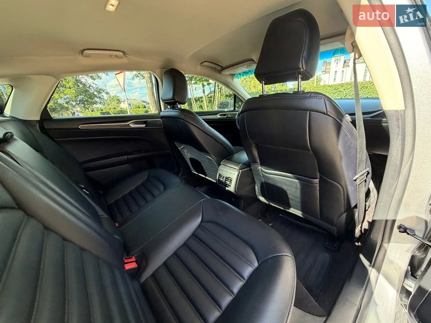 2020 Ford Fusion - мініатюра 34