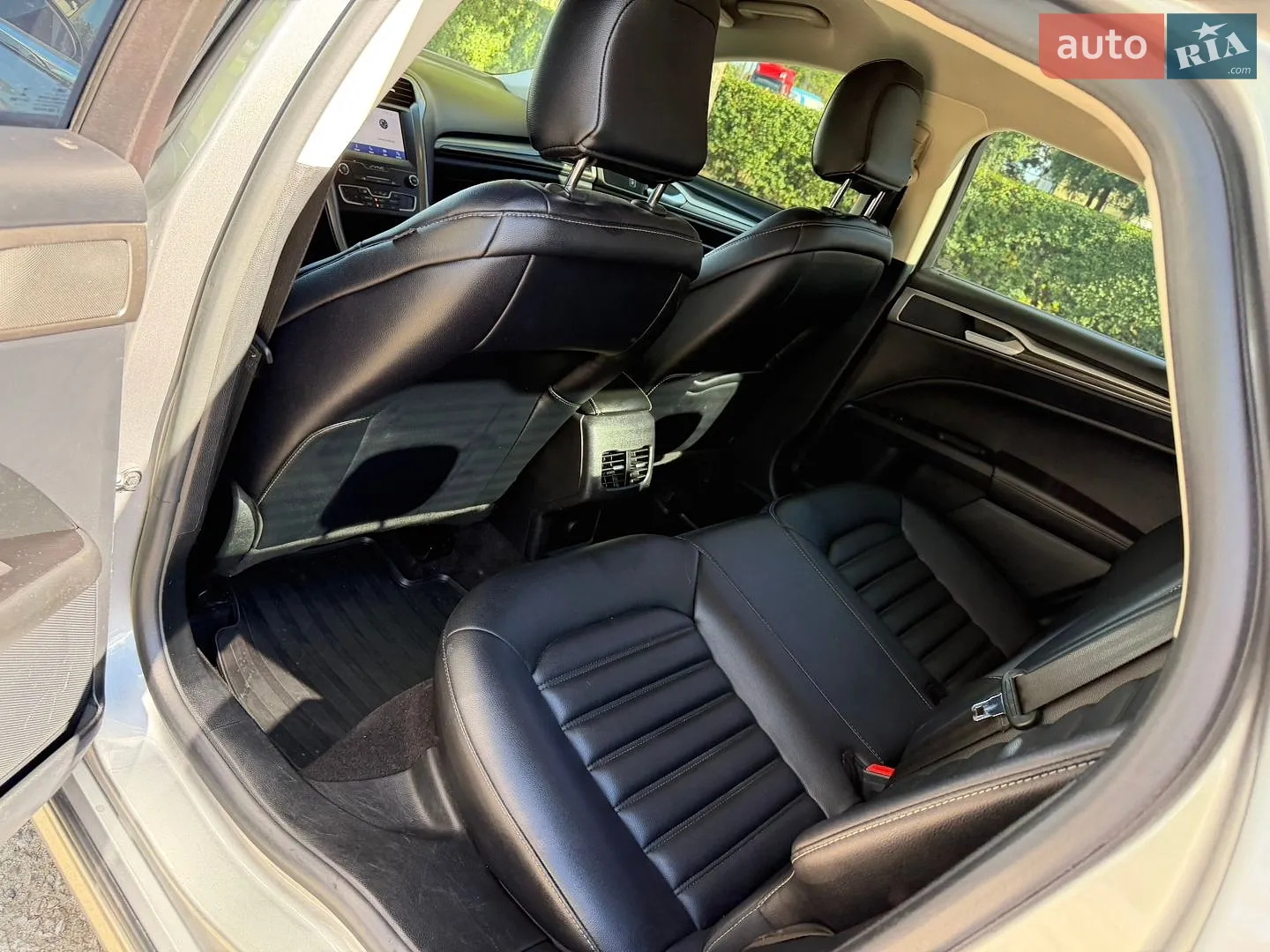 2020 Ford Fusion - мініатюра 41