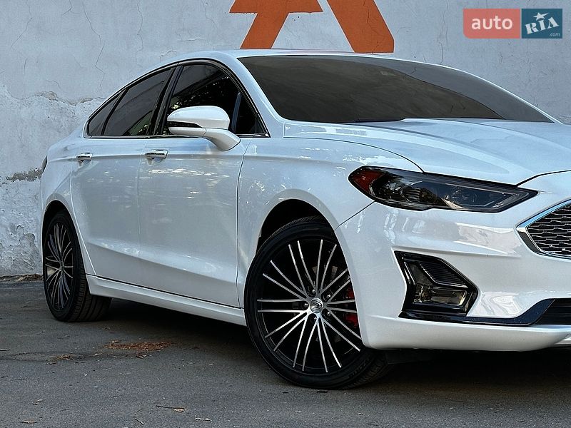 Седан Ford Fusion 2019 в Одессе