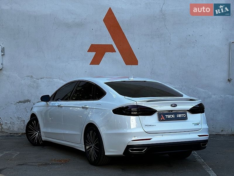 Седан Ford Fusion 2019 в Одессе
