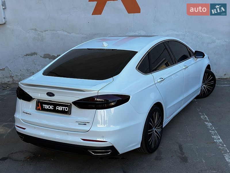 Седан Ford Fusion 2019 в Одессе