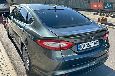 Седан Ford Fusion 2015 в Києві