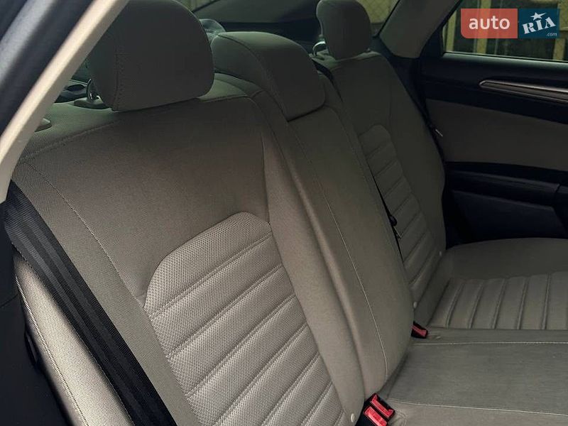 Седан Ford Fusion 2016 в Днепре
