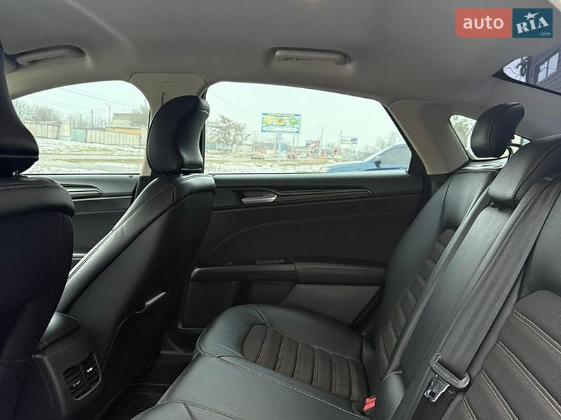 Седан Ford Fusion 2018 в Кропивницькому