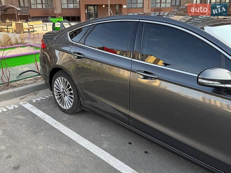 Седан Ford Fusion 2015 в Чернигове