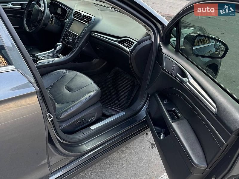 Седан Ford Fusion 2015 в Чернигове