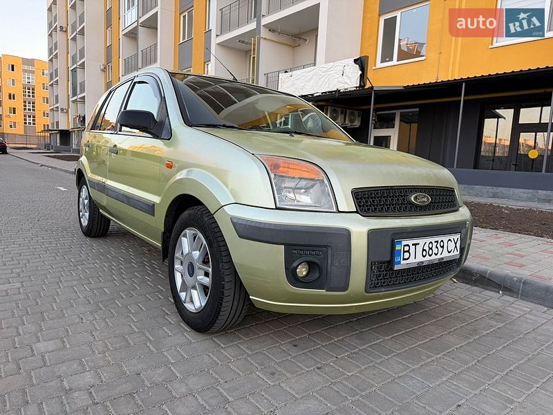 Хэтчбек Ford Fusion 2005 в Одессе