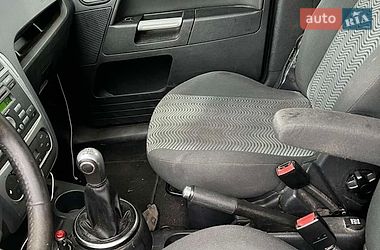 Хэтчбек Ford Fusion 2010 в Луцке