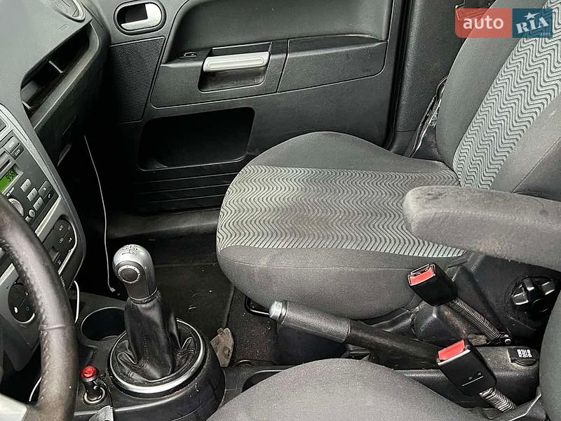 Хэтчбек Ford Fusion 2010 в Луцке
