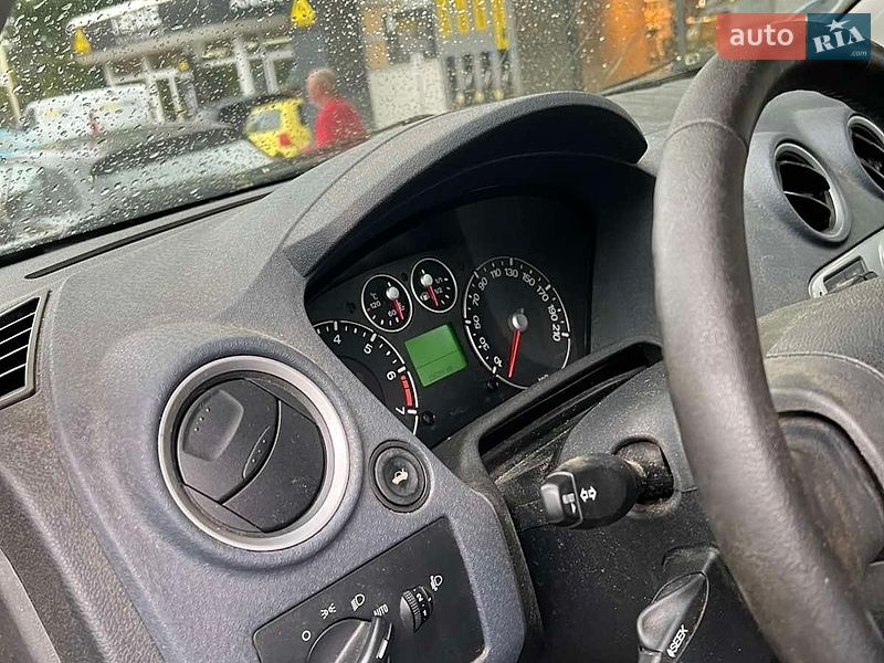Хэтчбек Ford Fusion 2010 в Луцке