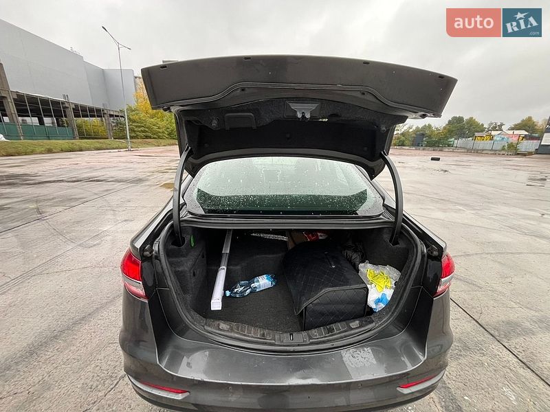 Седан Ford Fusion 2019 в Києві