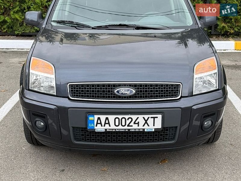Хетчбек Ford Fusion 2010 в Києві