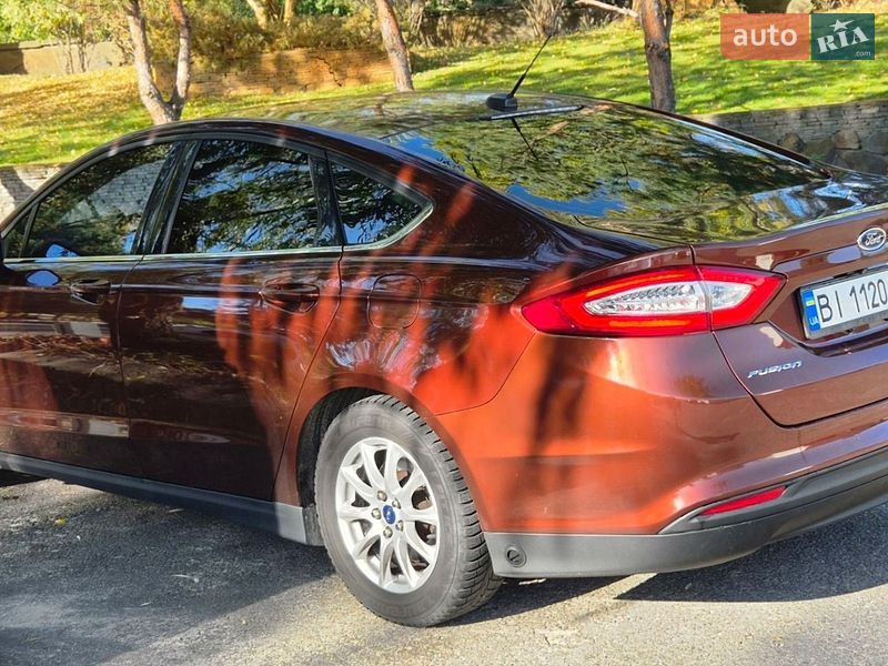 Седан Ford Fusion 2014 в Кременчуге