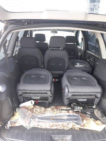 Ford Galaxy 2001 года