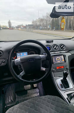 Мінівен Ford Galaxy 2009 в Києві