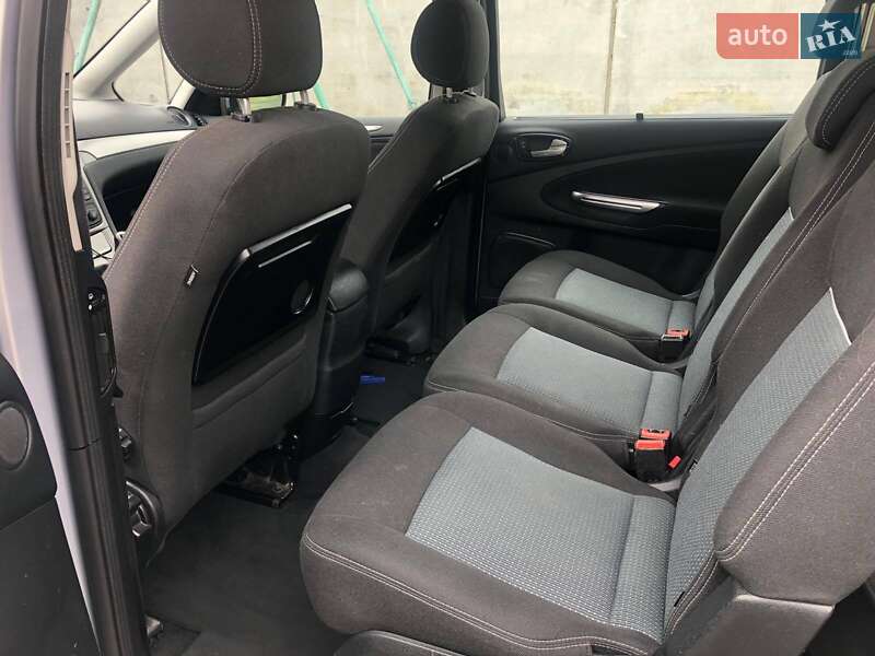 Минивэн Ford Galaxy 2011 в Нововолынске