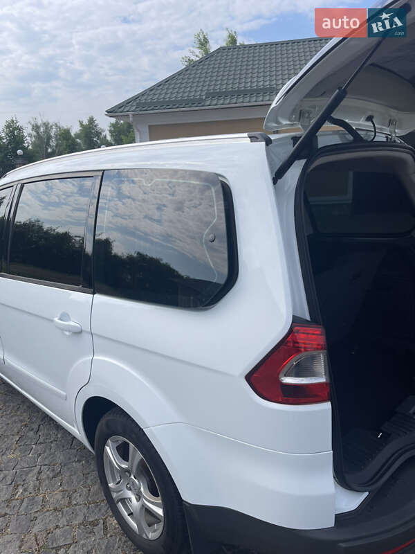 Минивэн Ford Galaxy 2011 в Киеве