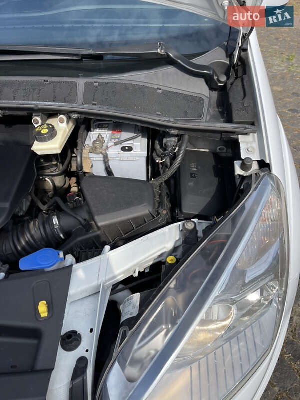 Минивэн Ford Galaxy 2011 в Киеве