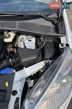 Минивэн Ford Galaxy 2011 в 