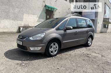 Минивэн Ford Galaxy 2013 в 