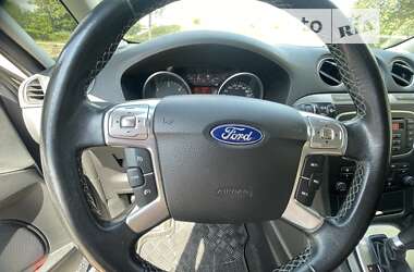 Минивэн Ford Galaxy 2013 в 