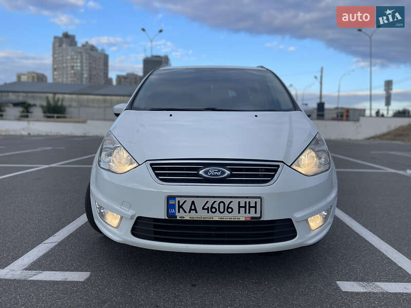 Минивэн Ford Galaxy 2011 в Киеве