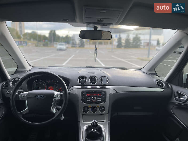 Минивэн Ford Galaxy 2011 в Киеве