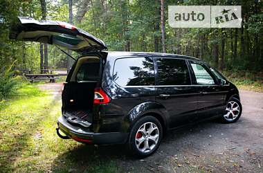 Минивэн Ford Galaxy 2008 в 