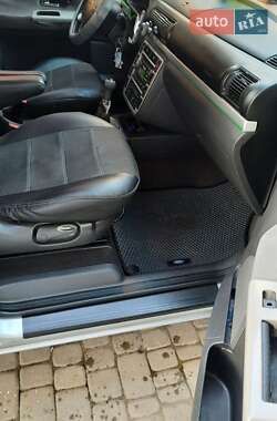 Минивэн Ford Galaxy 2004 в Ужгороде