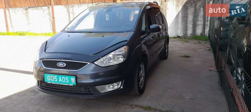 Минивэн Ford Galaxy 2010 в Киеве