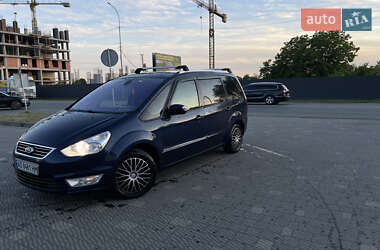 Минивэн Ford Galaxy 2012 в 