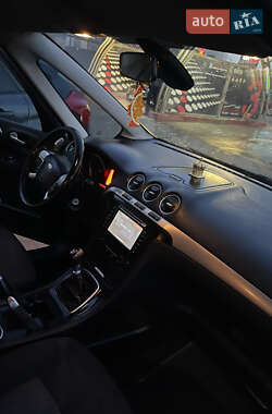 Минивэн Ford Galaxy 2012 в 