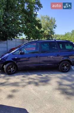 Минивэн Ford Galaxy 2001 в 