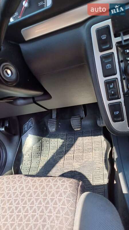 Минивэн Ford Galaxy 2004 в Луцке фото 5 Минивэн Ford Galaxy 2004 в Луцке