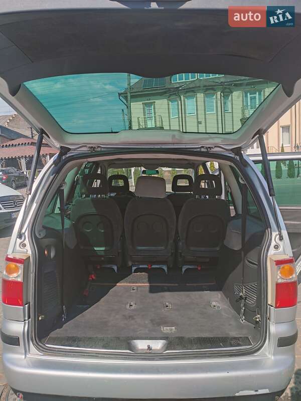 Минивэн Ford Galaxy 2005 в Черновцах