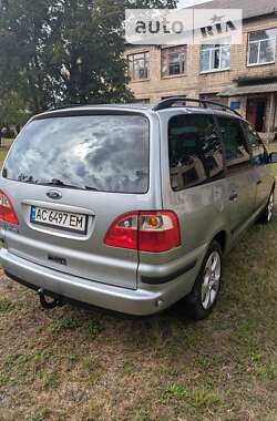 Минивэн Ford Galaxy 2005 в 