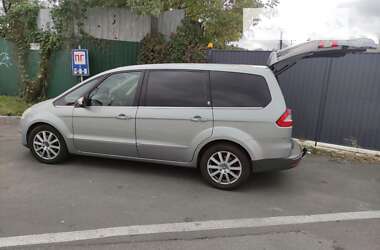 Минивэн Ford Galaxy 2009 в 